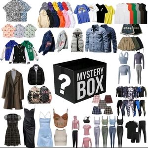 ⭐8pc Bundle for $50⭐ Guaranteed to be items listed in closet